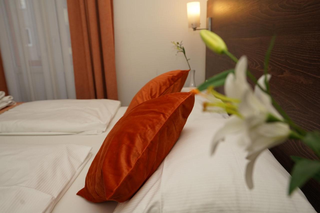 Hotel Little Paris Frankfurt am Main Dış mekan fotoğraf